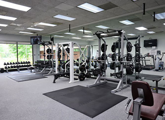 Appears to be an image of Oakton College's Fitness Center at the Des Plaines campus.